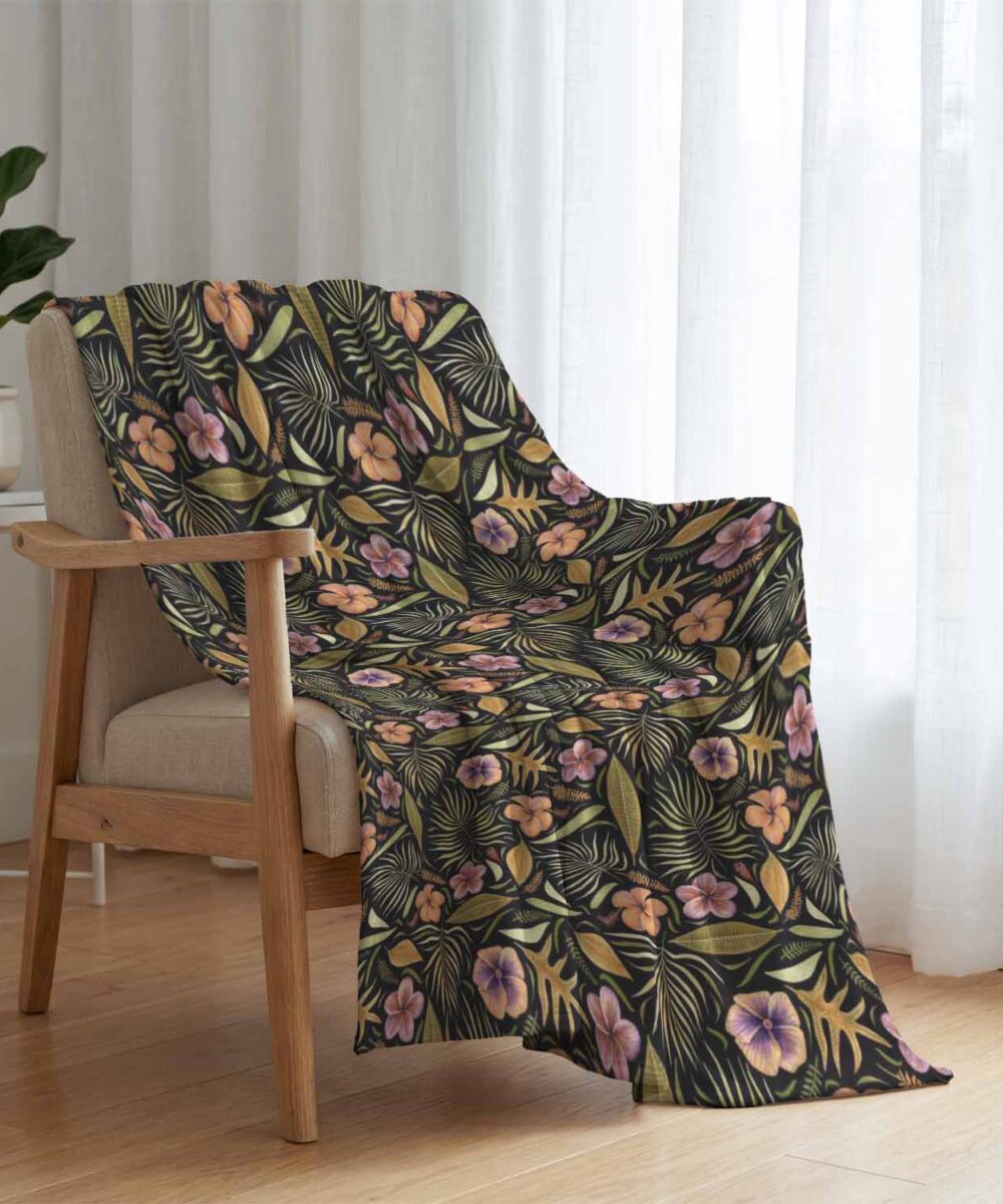 eleganckie_kwiaty_tropikalne_na_ciemnym_tle